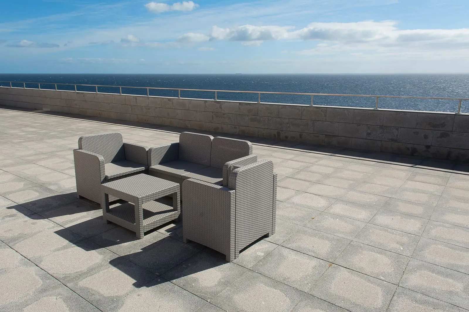 Terrasse meublée exposée sud