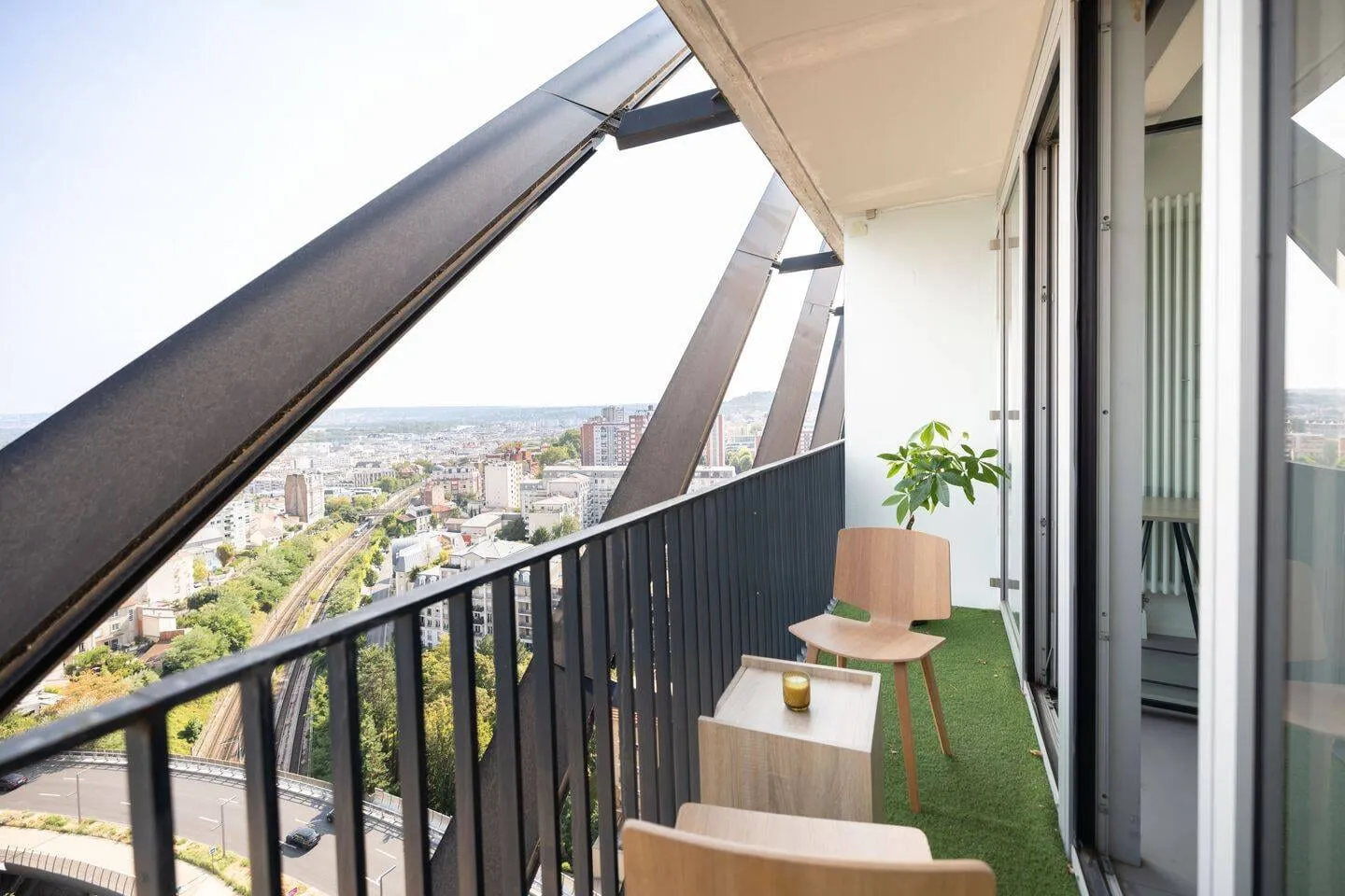 Balcon et vue dégagée sur les environs