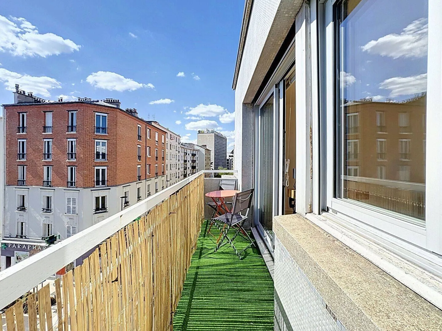 Vue dégagée depuis le balcon exposé sud